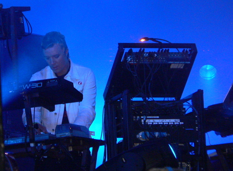 Liam Howlett with his trustu Roland W-30 at Lowlands festival 2005